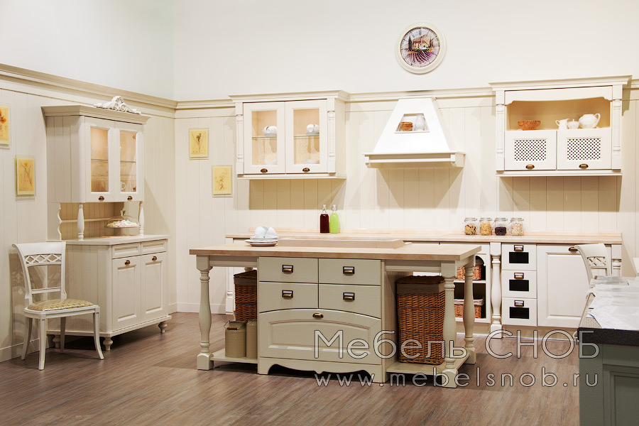 И совершенно точно дух простоты и комфорта станет синонимом этой кухни в стиле прованс.